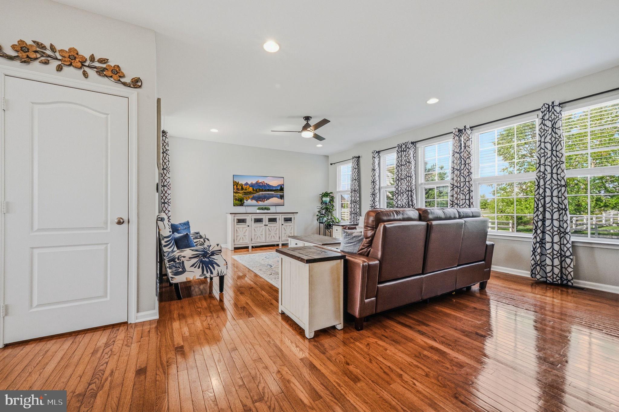 VILLAGE OF BAYBERRY - Residential