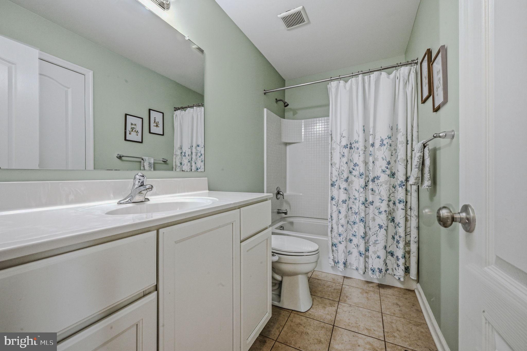 VILLAGE OF BAYBERRY - Residential
