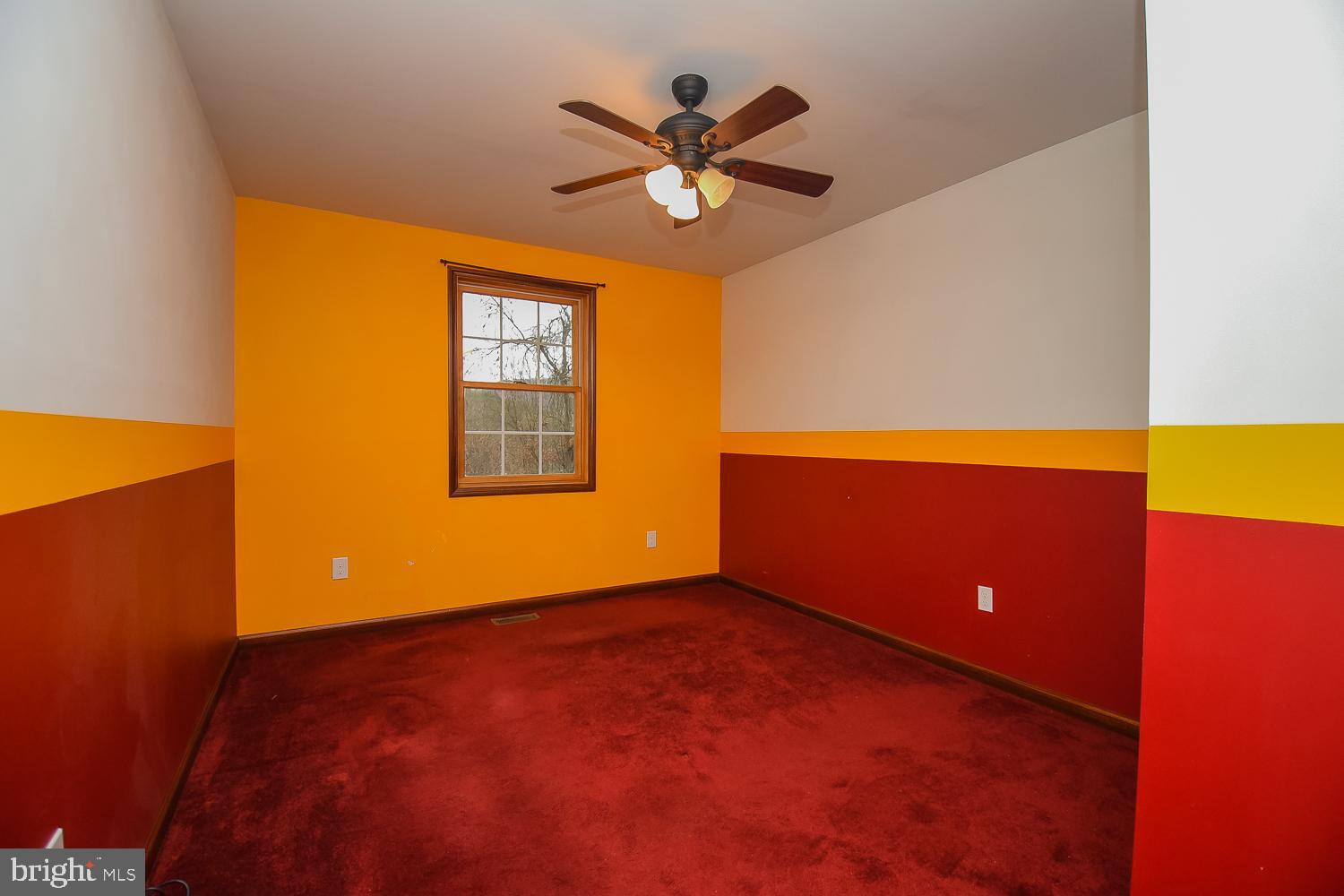 COMMUNITY KNOLLS - Residential