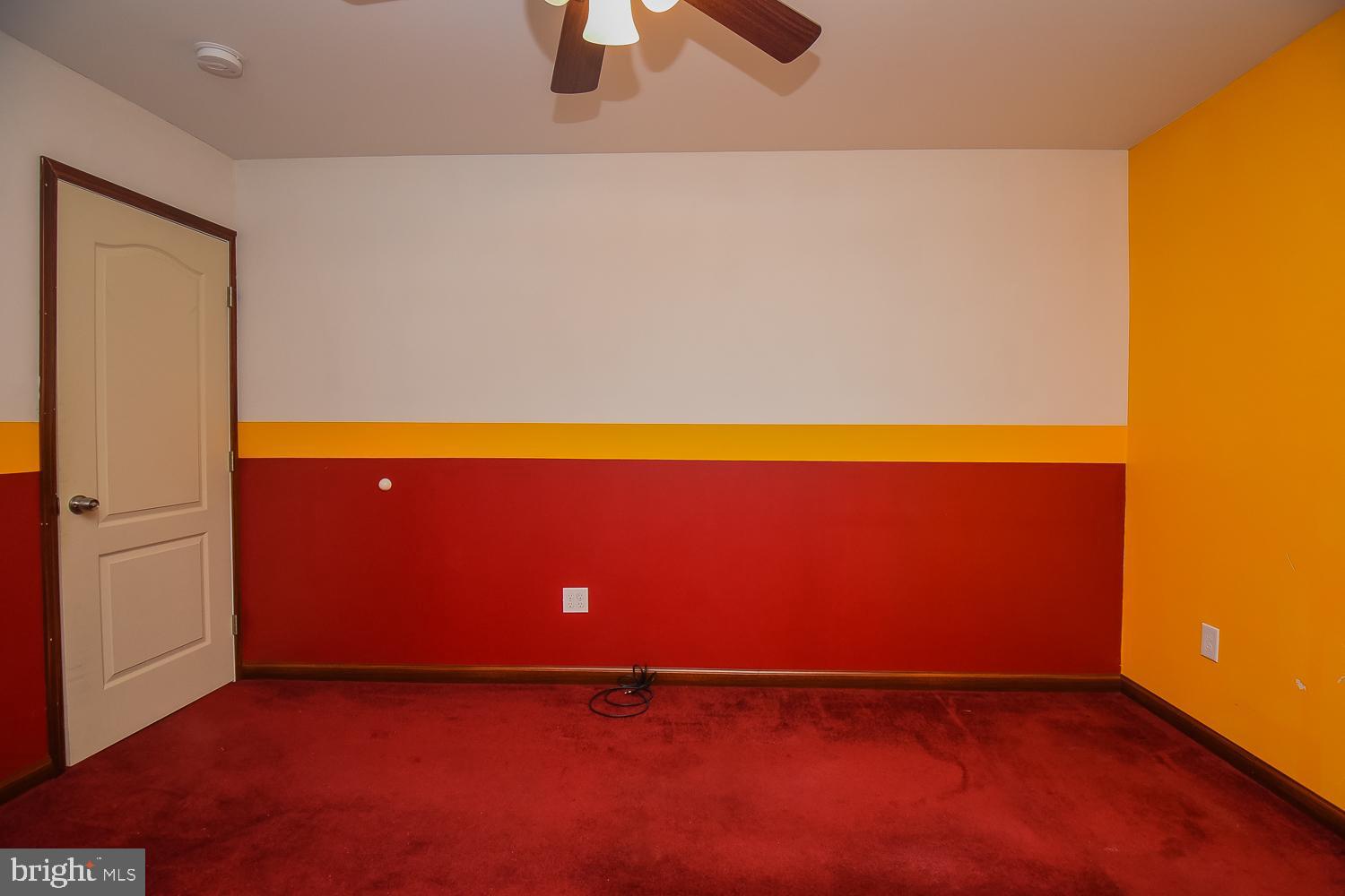 COMMUNITY KNOLLS - Residential