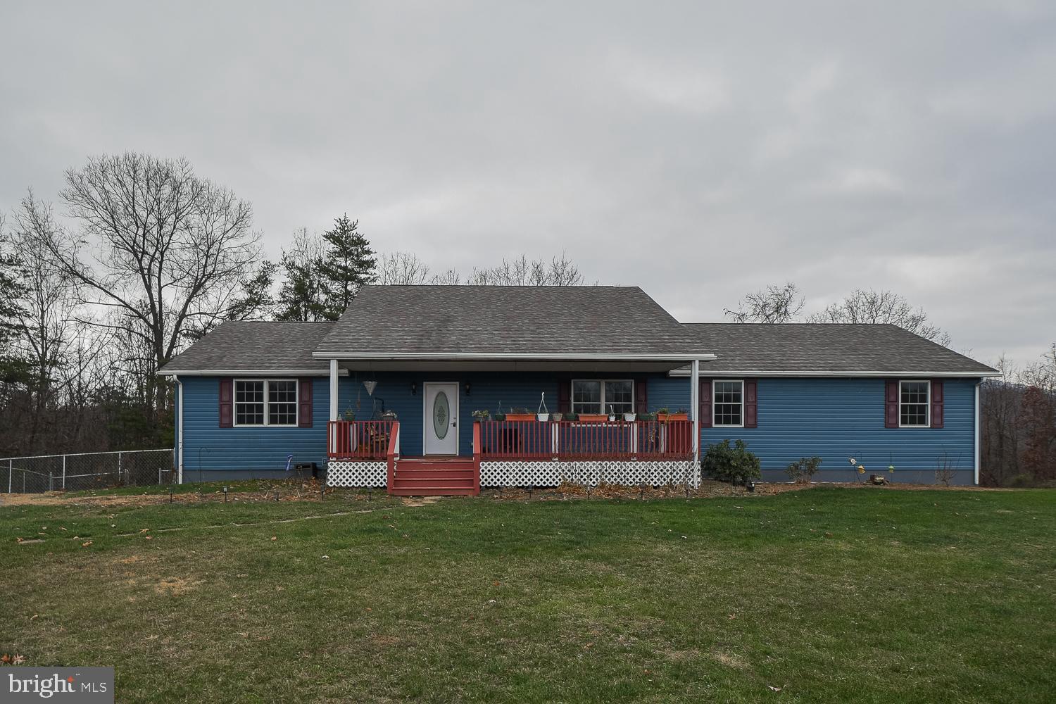 COMMUNITY KNOLLS - Residential