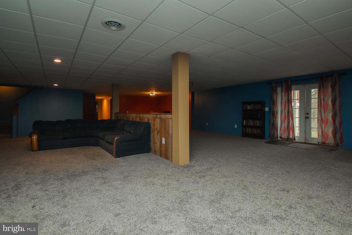 COMMUNITY KNOLLS - Residential