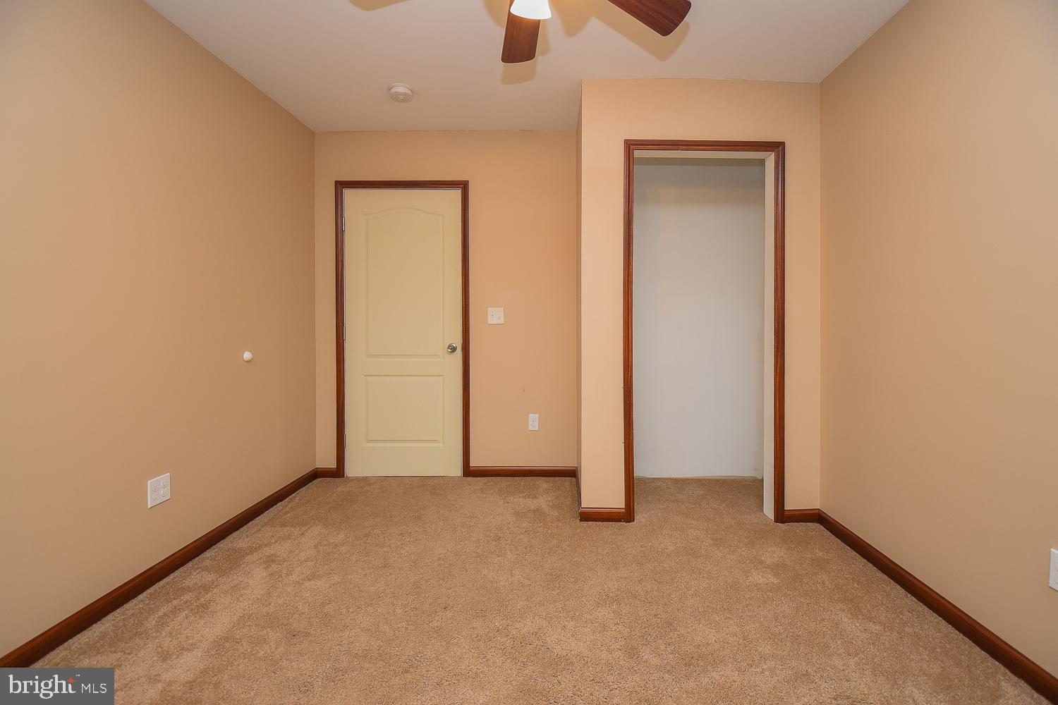 COMMUNITY KNOLLS - Residential