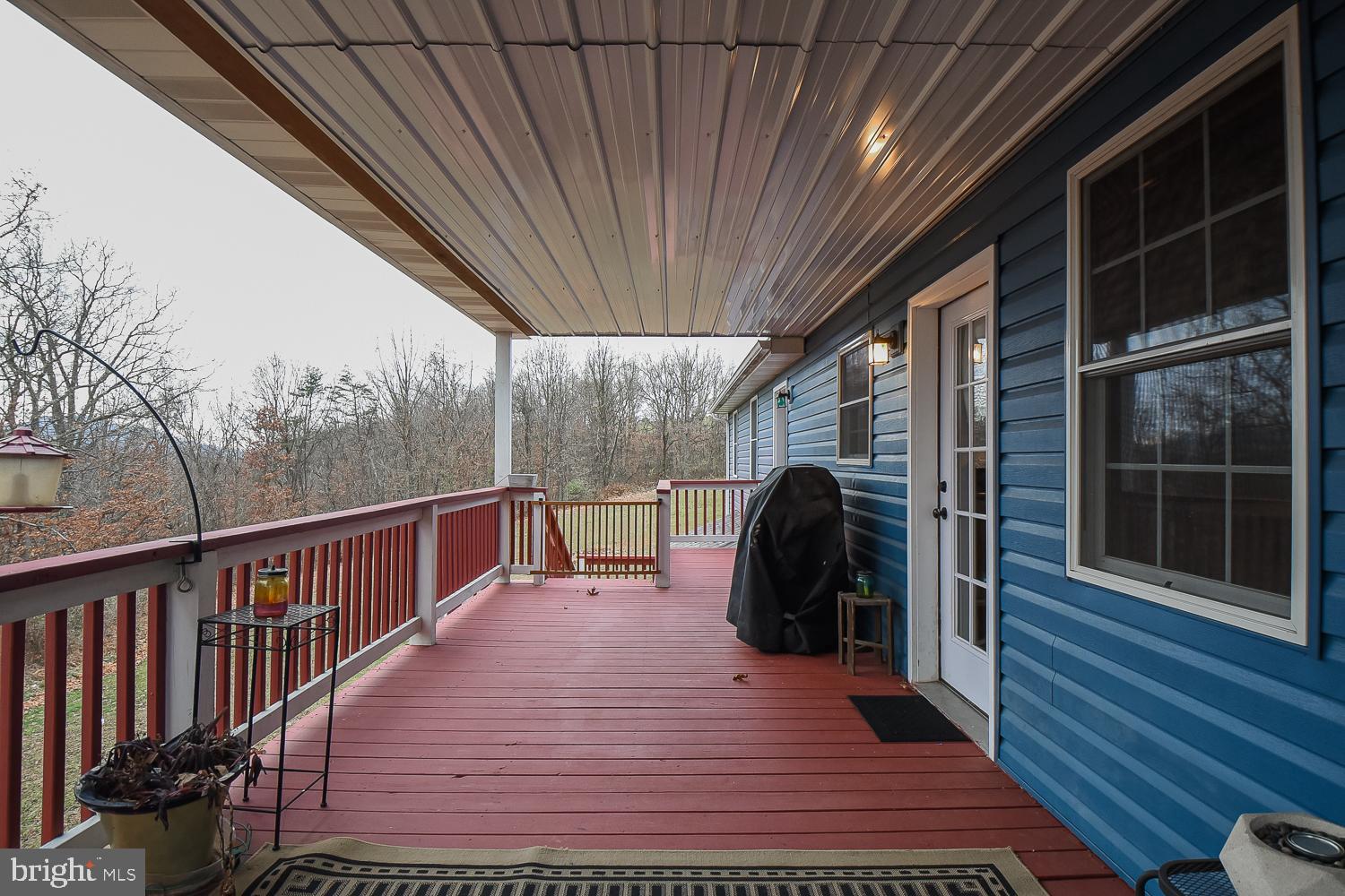 COMMUNITY KNOLLS - Residential