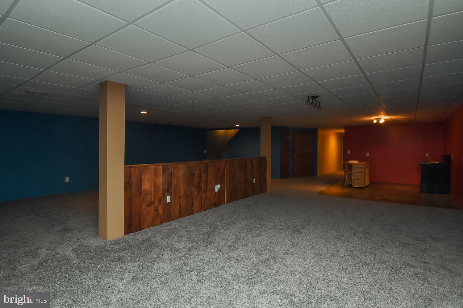 COMMUNITY KNOLLS - Residential