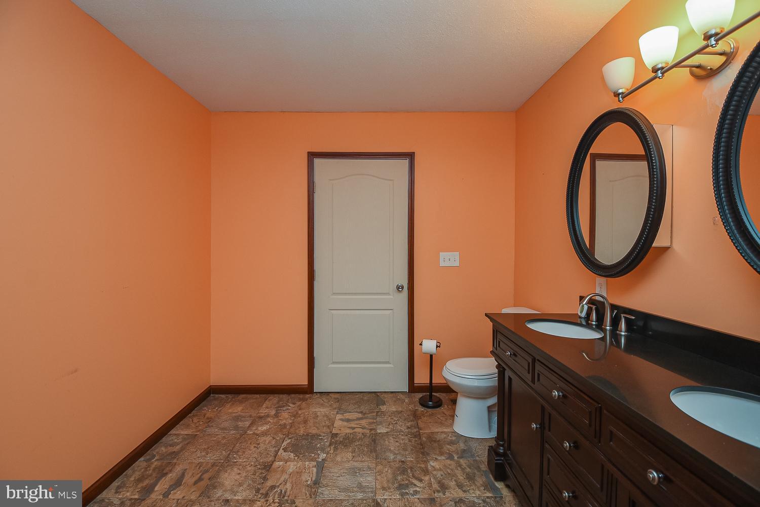 COMMUNITY KNOLLS - Residential