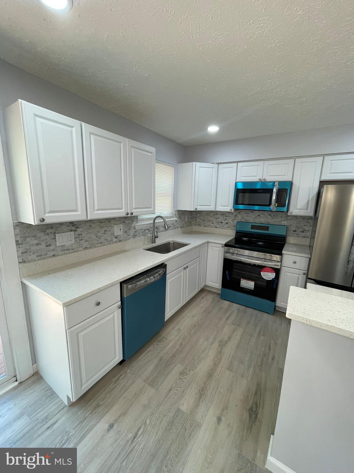 CLINTON WOODS - Residential