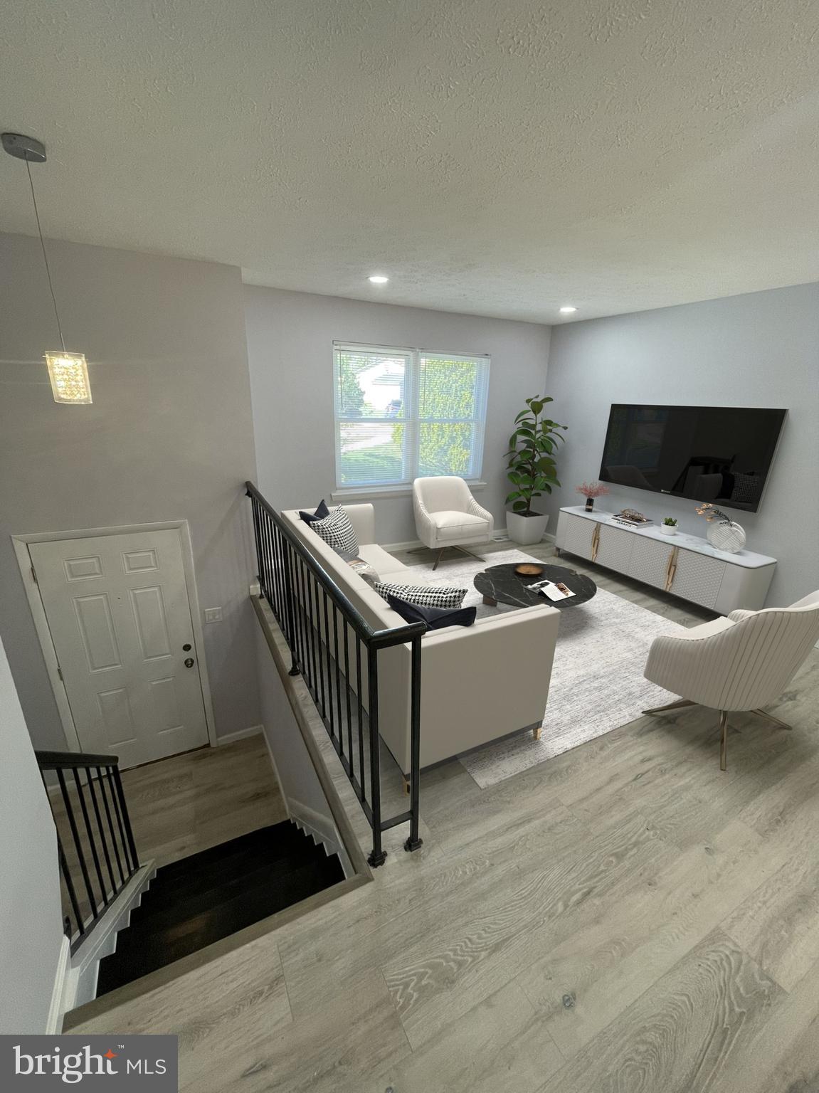 CLINTON WOODS - Residential