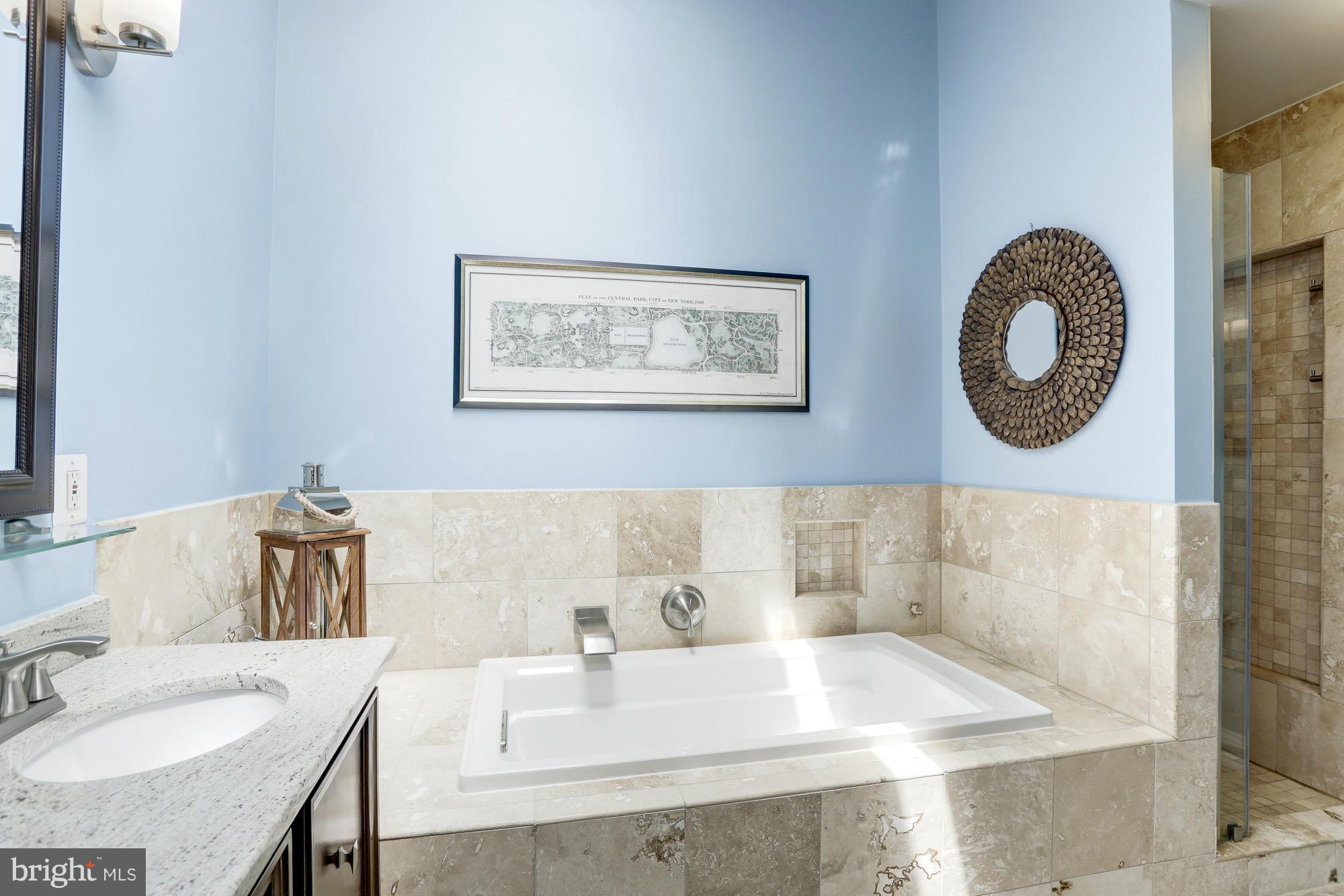 FAWSETT FARMS MANOR - Residential