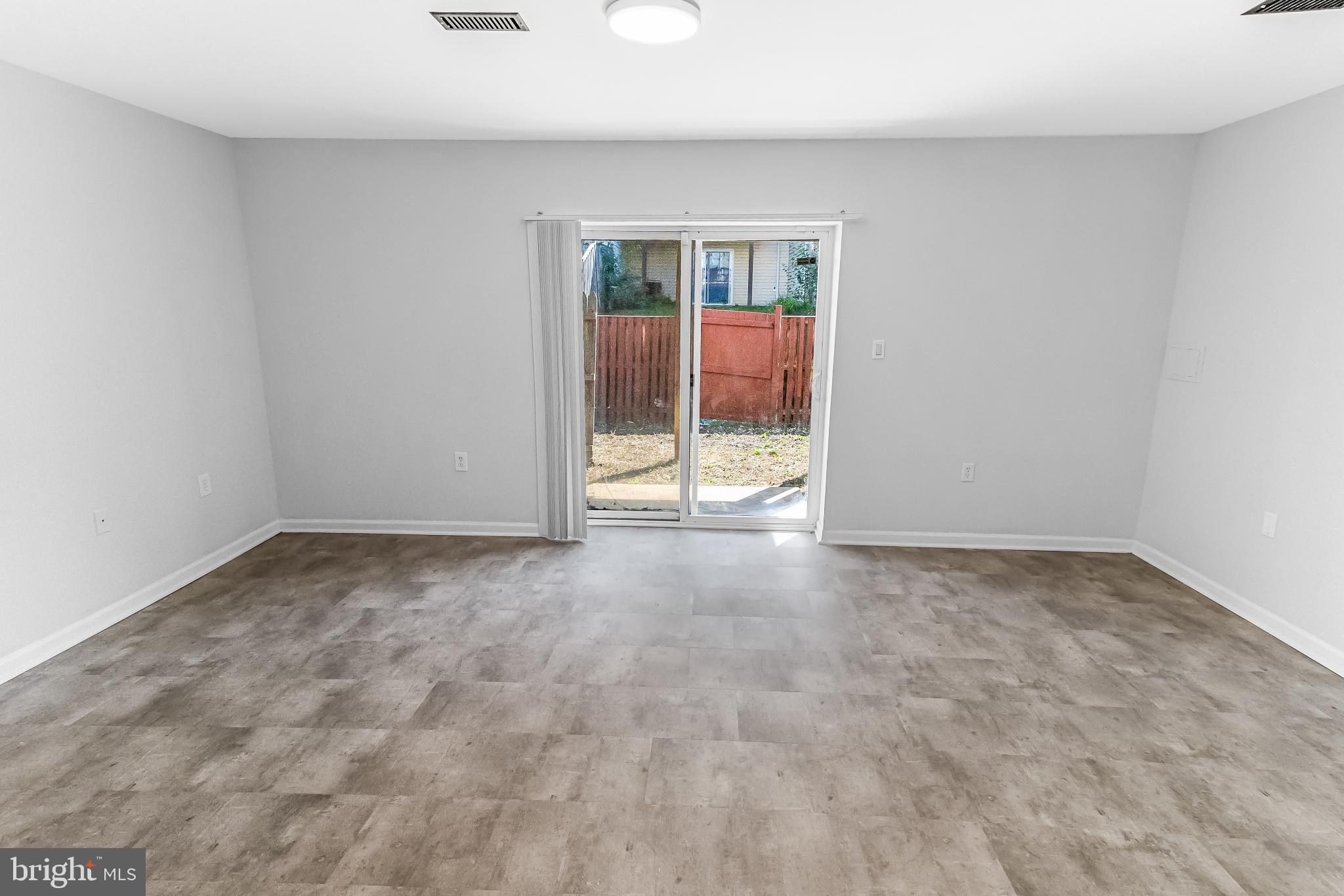 MANOR PARK - Residential