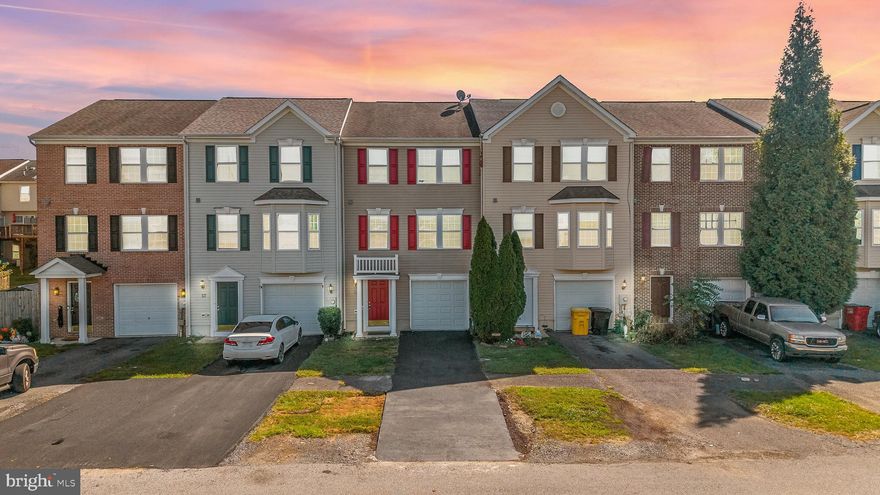 You do not want to miss this move-in ready townhome in Manor Park. Featuring a bump out across all 3 floors, the spaciousness allows for the new homeowner to have tons of space for day to day living. Featuring fresh paint, and new flooring throughout. The ground level offers a flex space with walkout acess to the fenced backyard there is also a full bathroom. 

Main level boasts a bright living room, half bath, and modern kitchen with a kitchen island, granite countertops, stainless appliances, a brand new dishwasher, sleek tile backsplash, and modern lighting. The oversized dining area opens to a 15x10 deck to entertain friends and family.

Upper level includes a spacious primary suite with walk-in closet and bath with soaking tub, separate shower, and double vanity, plus two secondary bedrooms and an additional full bath. 

Conveniently located and easily accessible to I-81. Schedule your showing today.