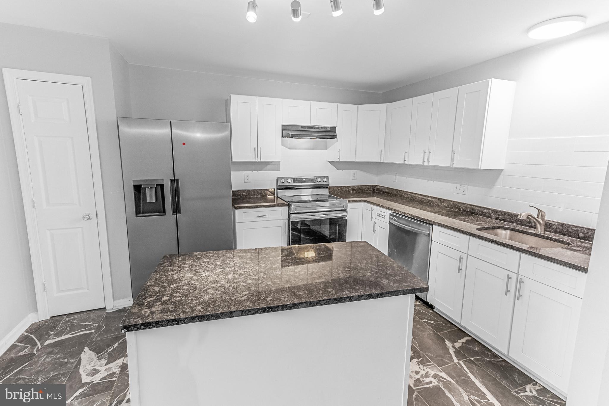 MANOR PARK - Residential