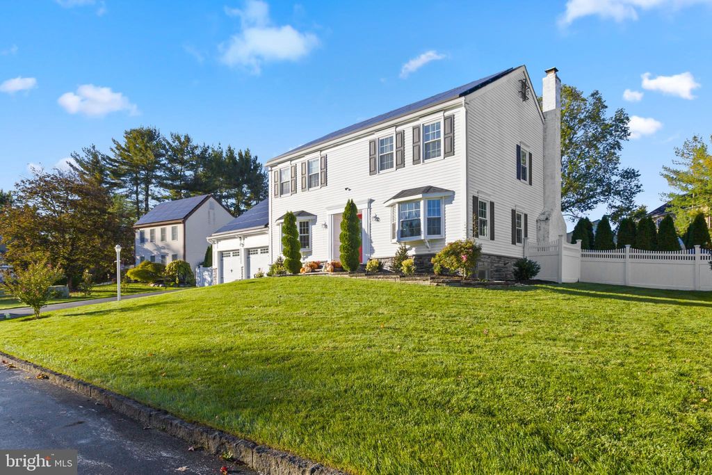Photo of 404 Aspen Court, MEDFORD, NJ 08055 (MLS # NJBL2097040)