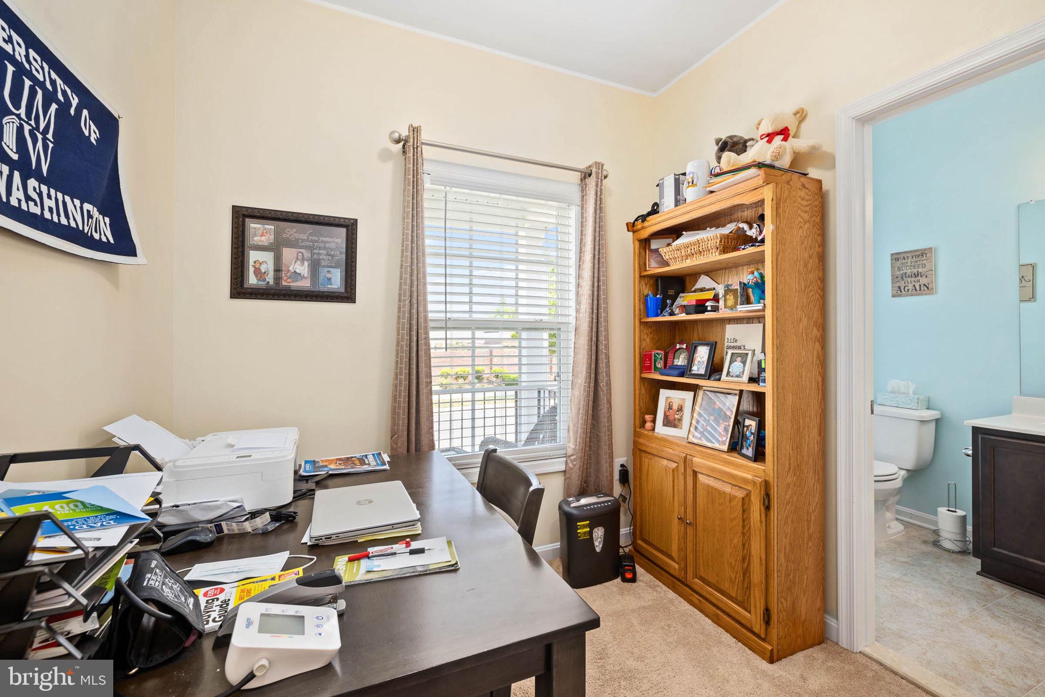 LADYSMITH VILLAGE - Residential