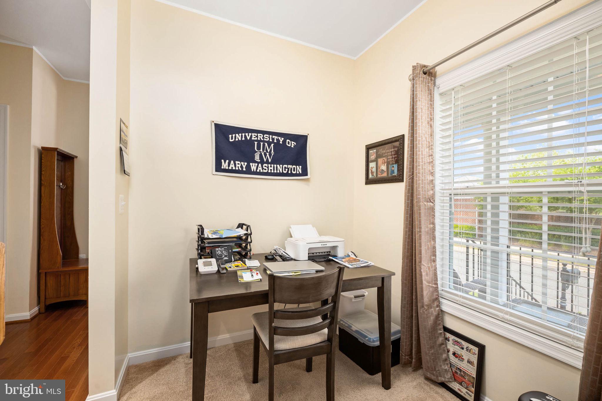 LADYSMITH VILLAGE - Residential