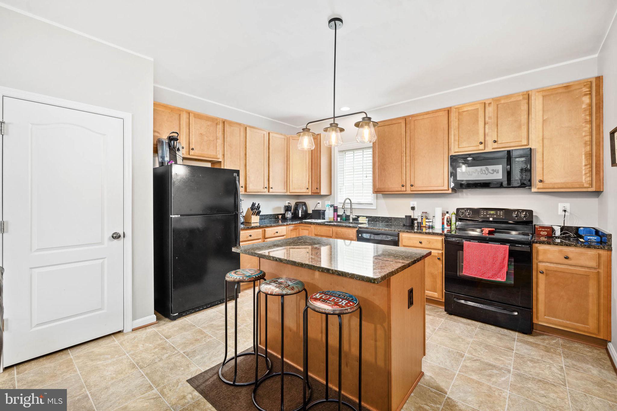 LADYSMITH VILLAGE - Residential