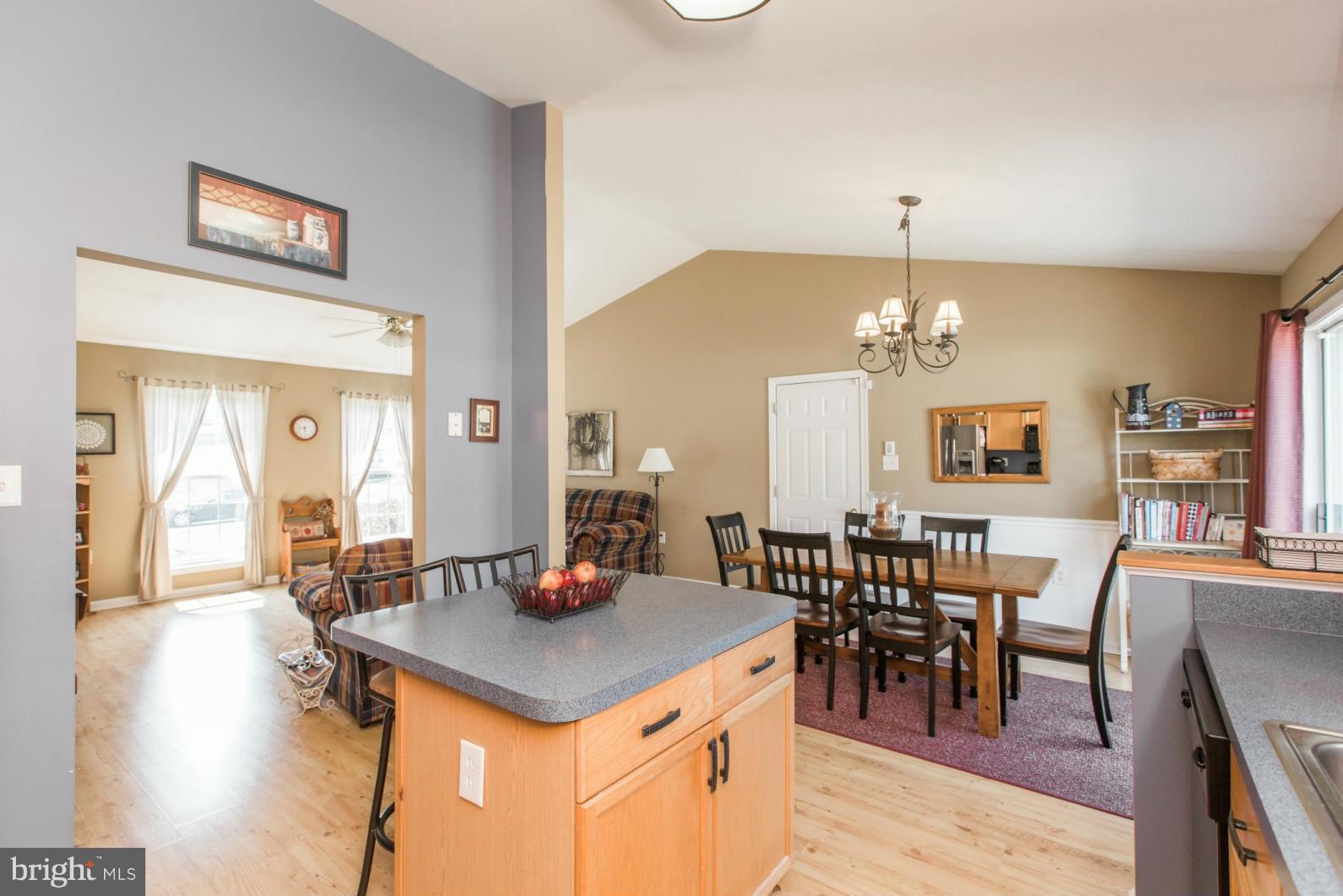 LAUREL RIDGE - Residential