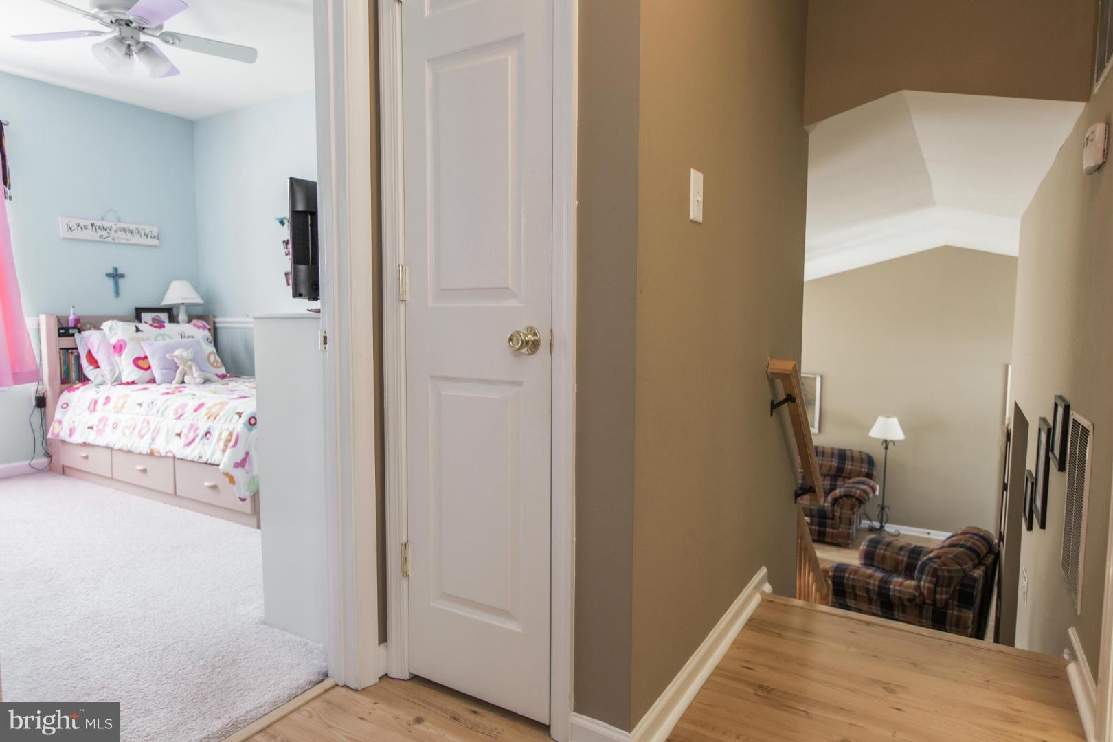 LAUREL RIDGE - Residential