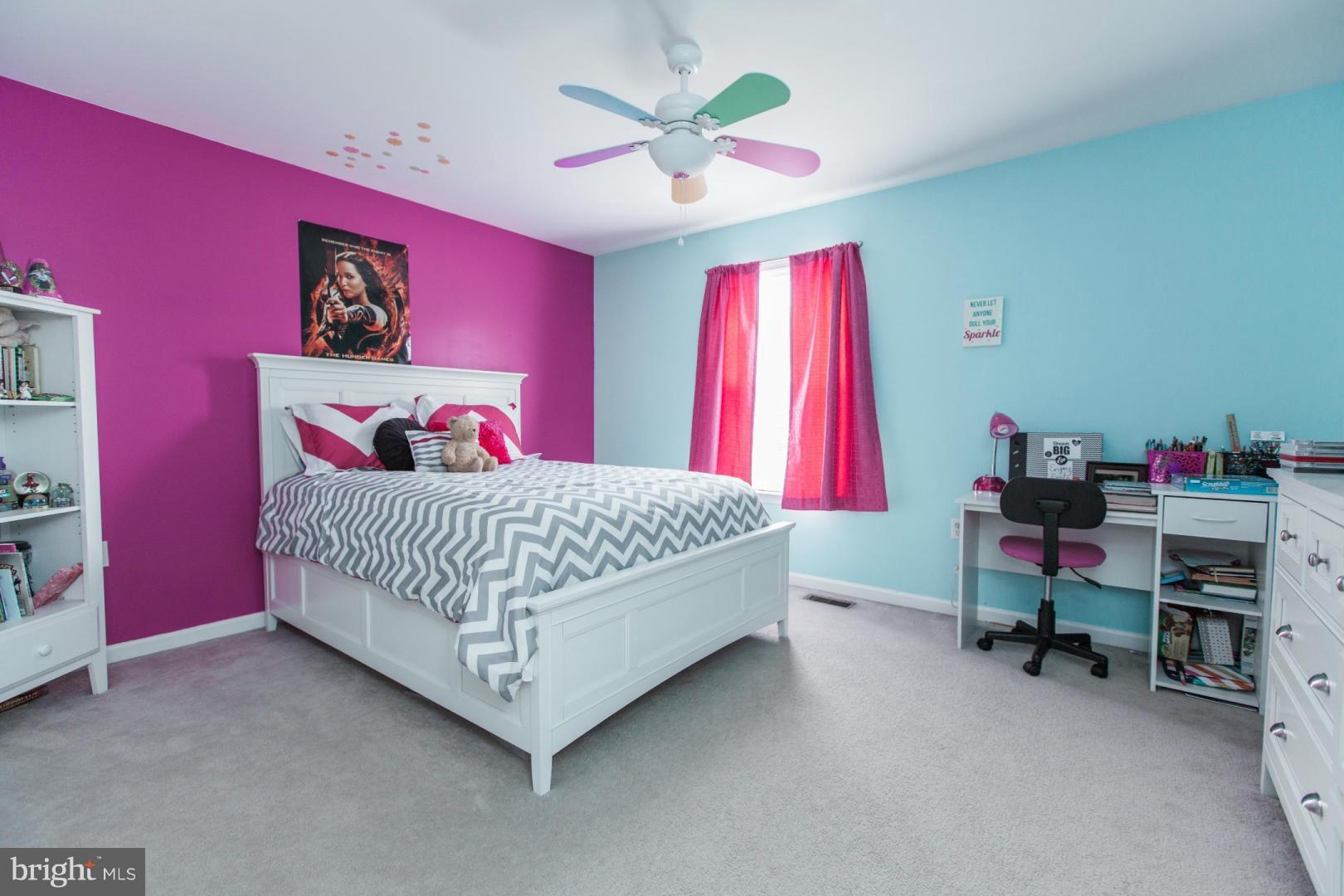 LAUREL RIDGE - Residential