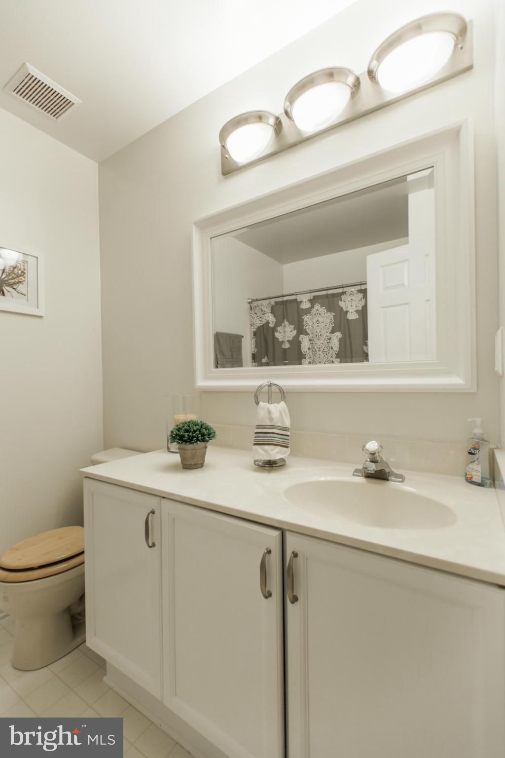 LAUREL RIDGE - Residential