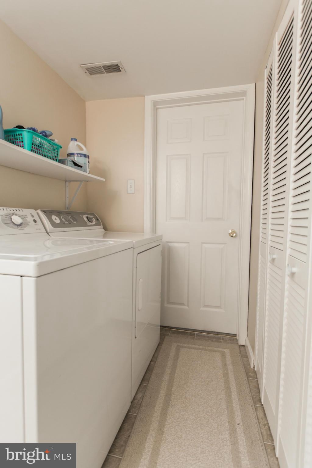 LAUREL RIDGE - Residential