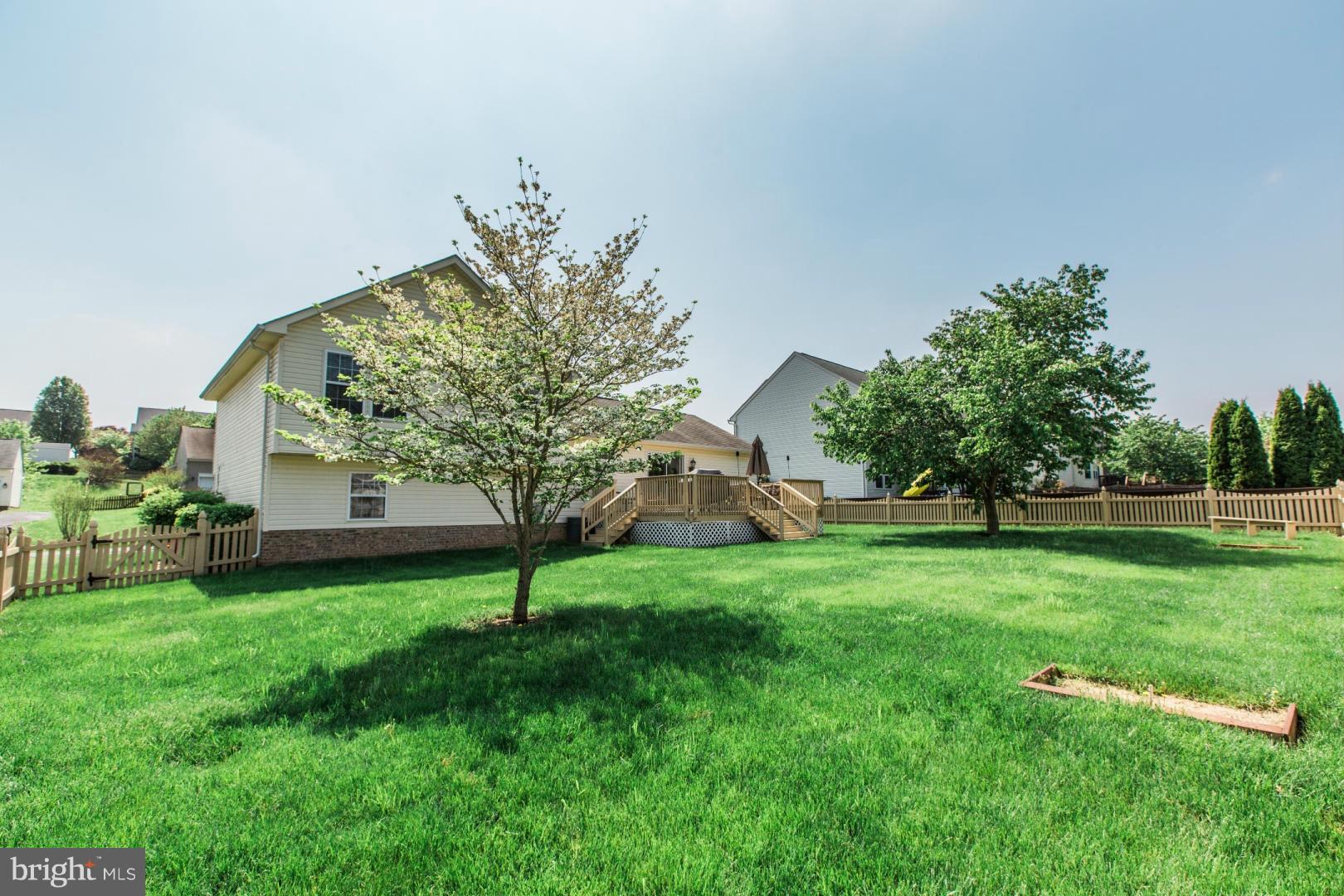 LAUREL RIDGE - Residential