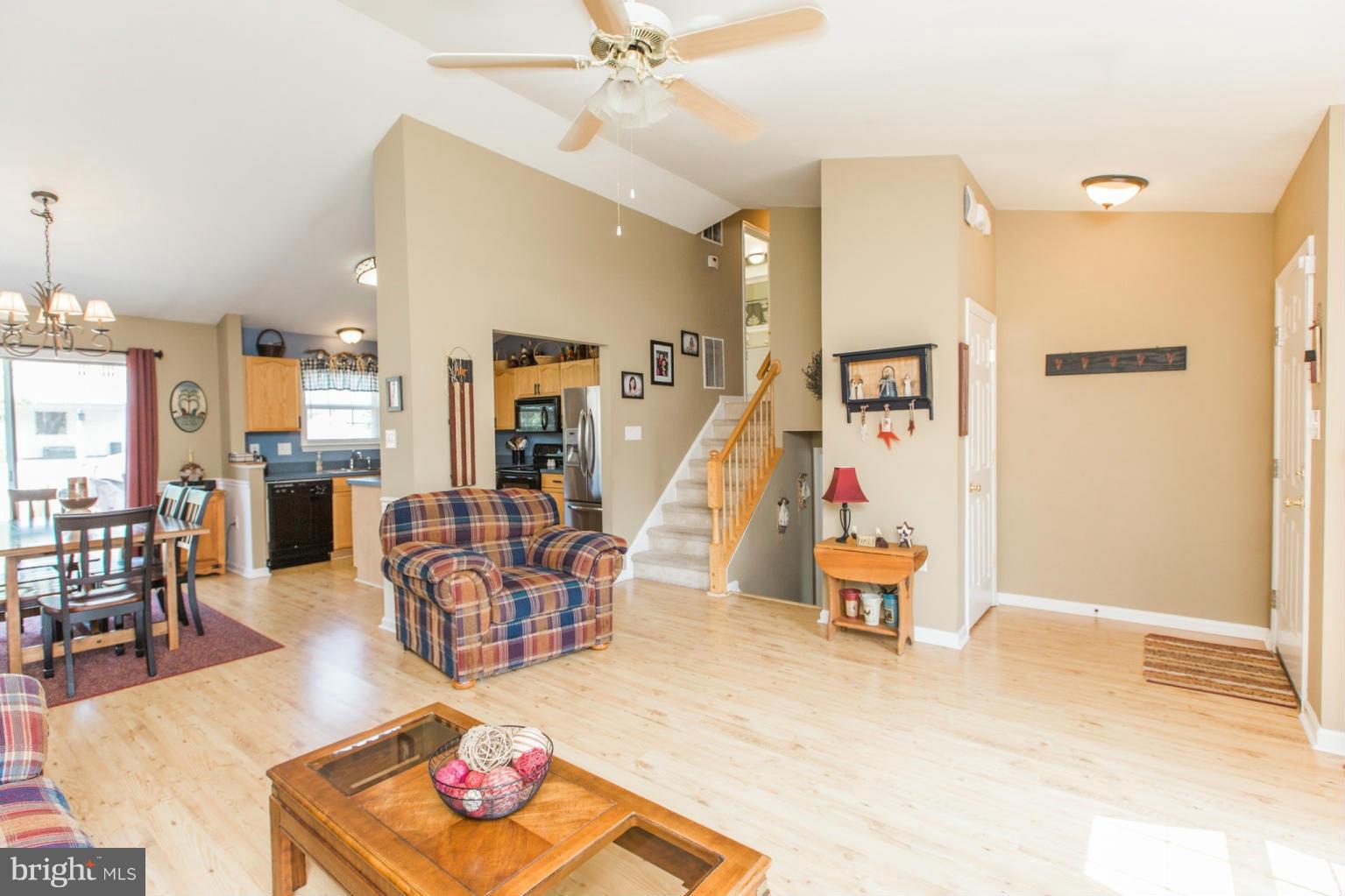 LAUREL RIDGE - Residential