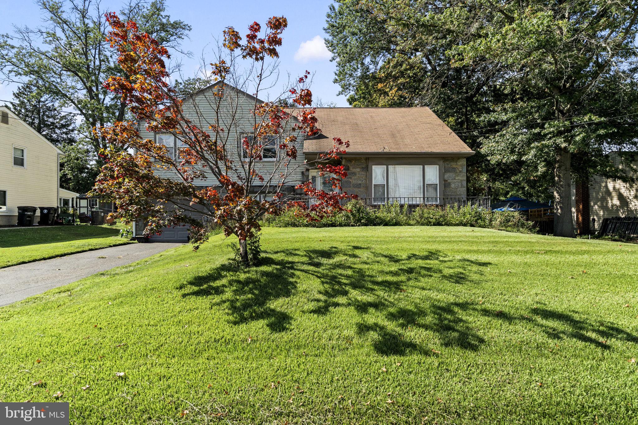 440 WILLOW DRIVE