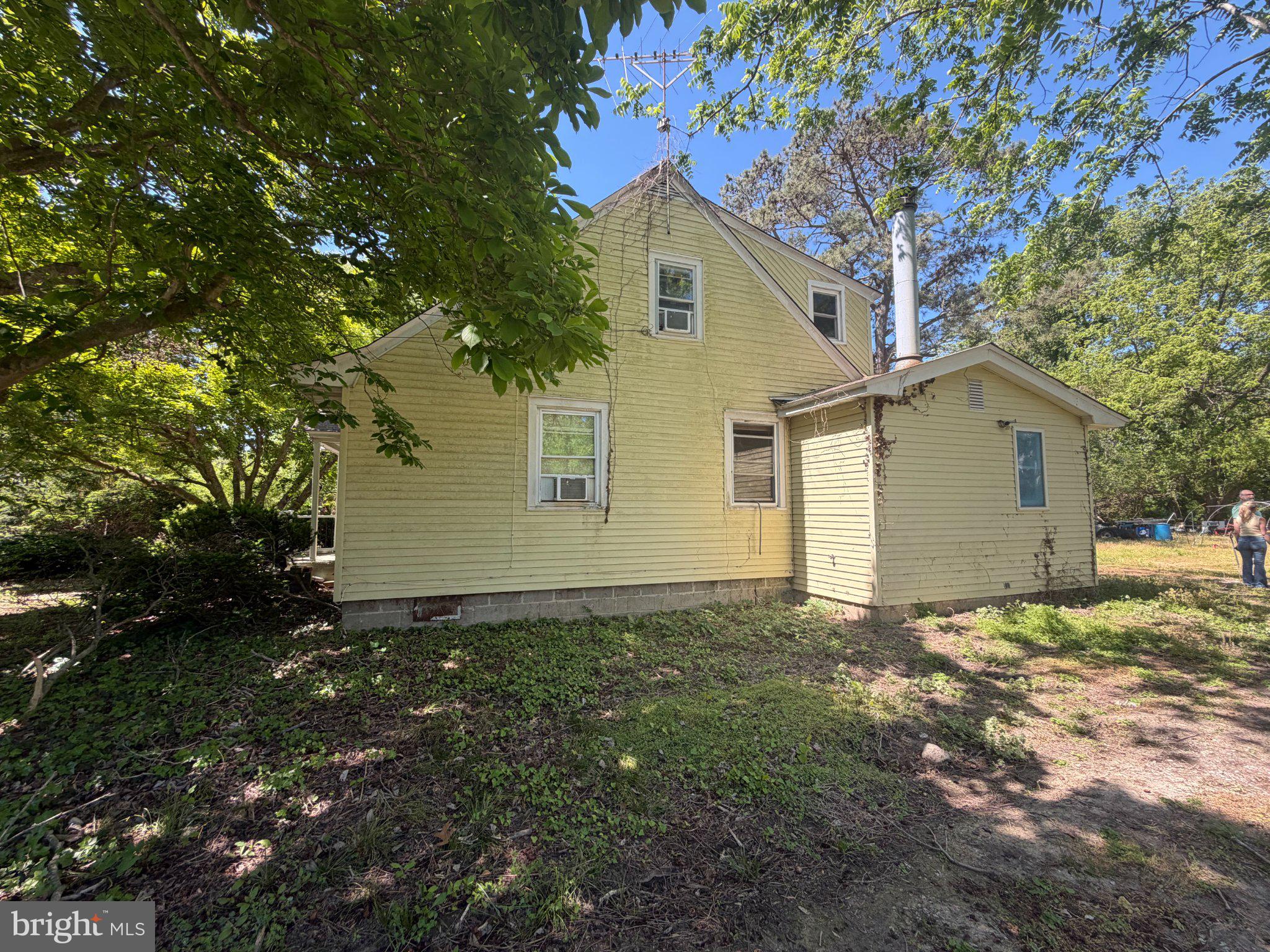 5314 SUBURBAN DRIVE