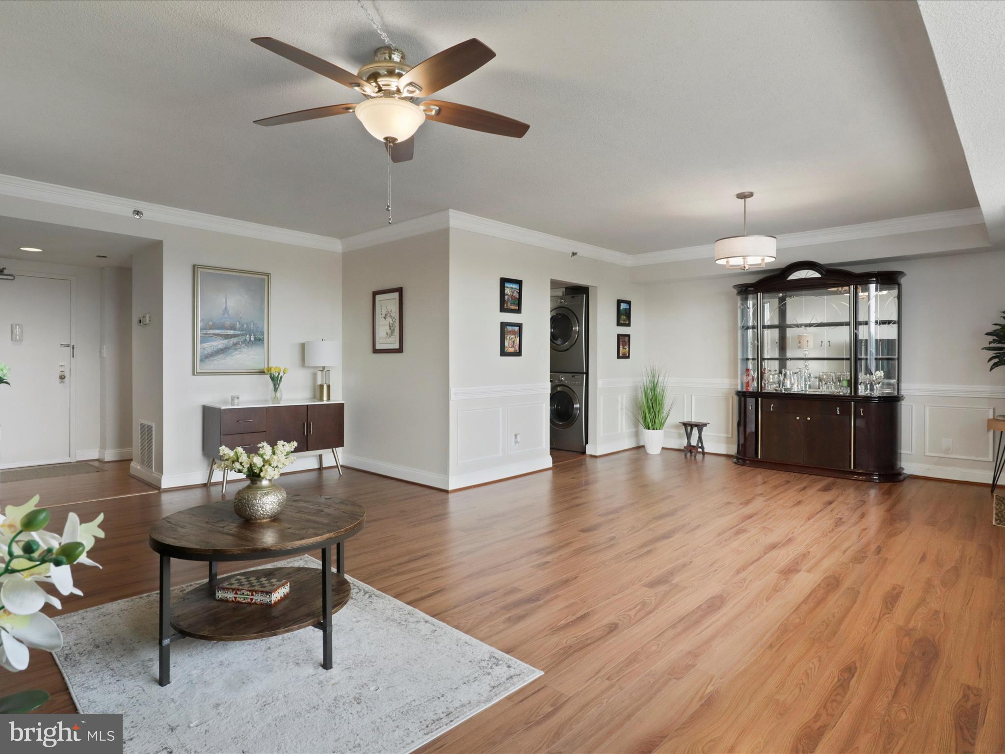 3713 S GEORGE MASON DRIVE 904W