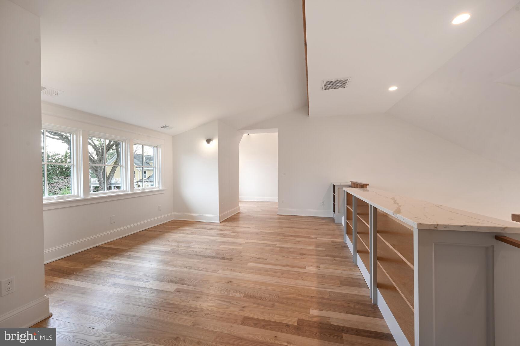 GEORGE WASHINGTON PARK - Residential