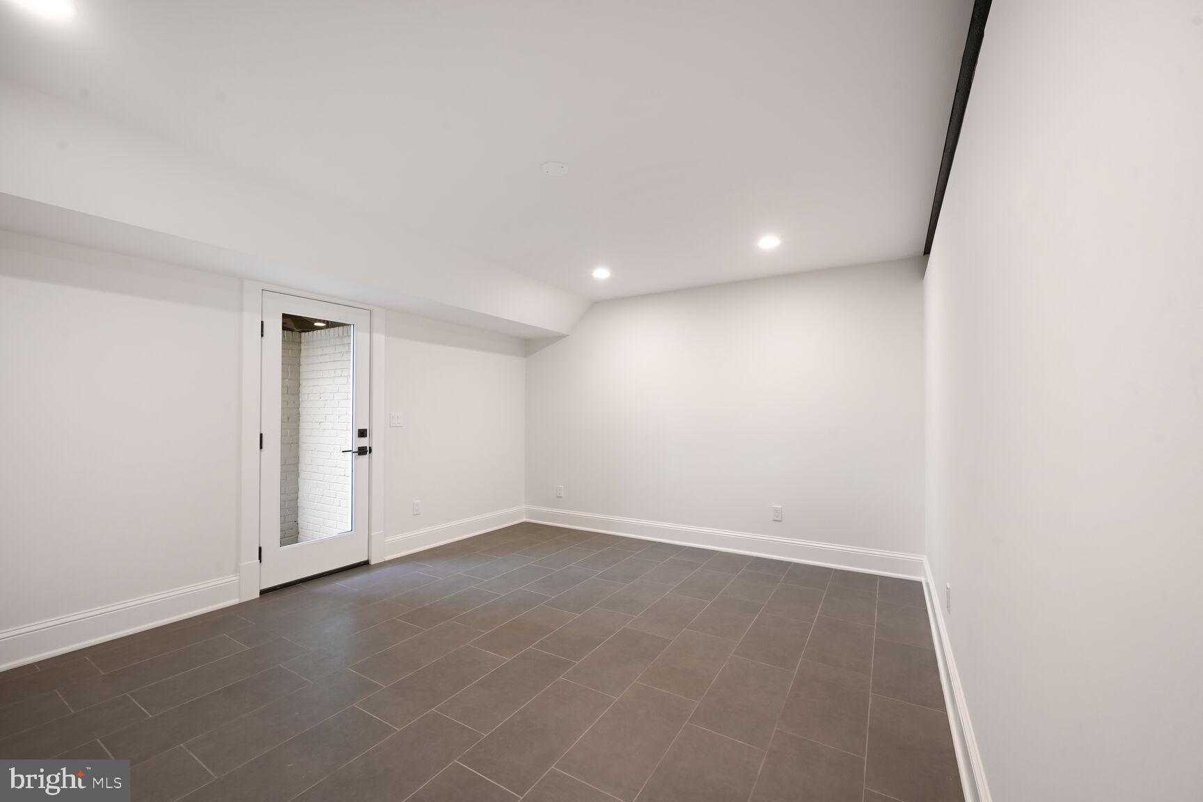 GEORGE WASHINGTON PARK - Residential