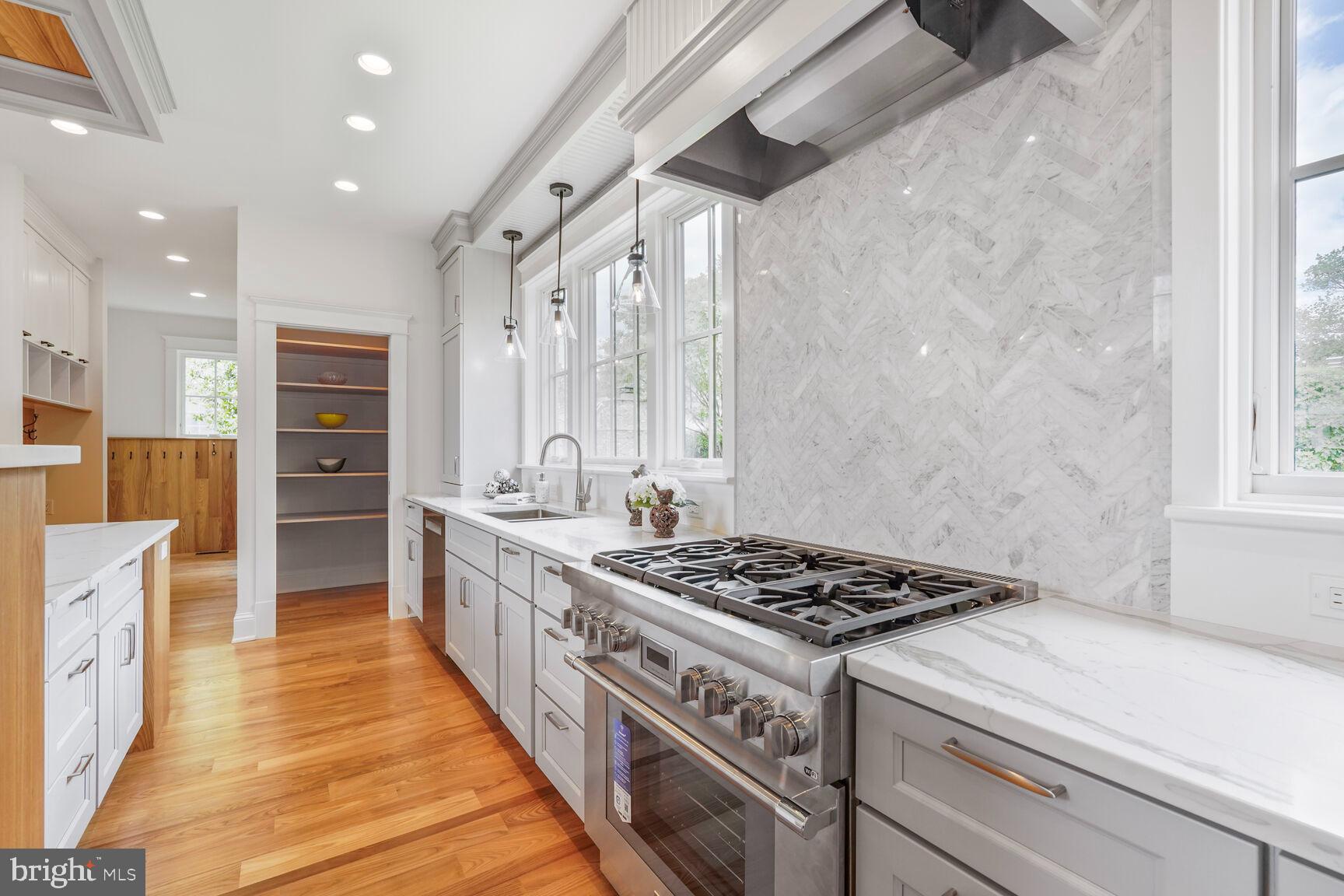 GEORGE WASHINGTON PARK - Residential