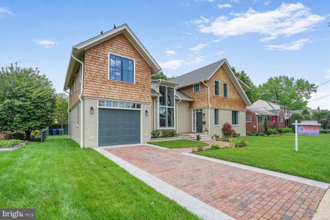 605 HILLTOP TERRACE ALEXANDRIA VA 22301
