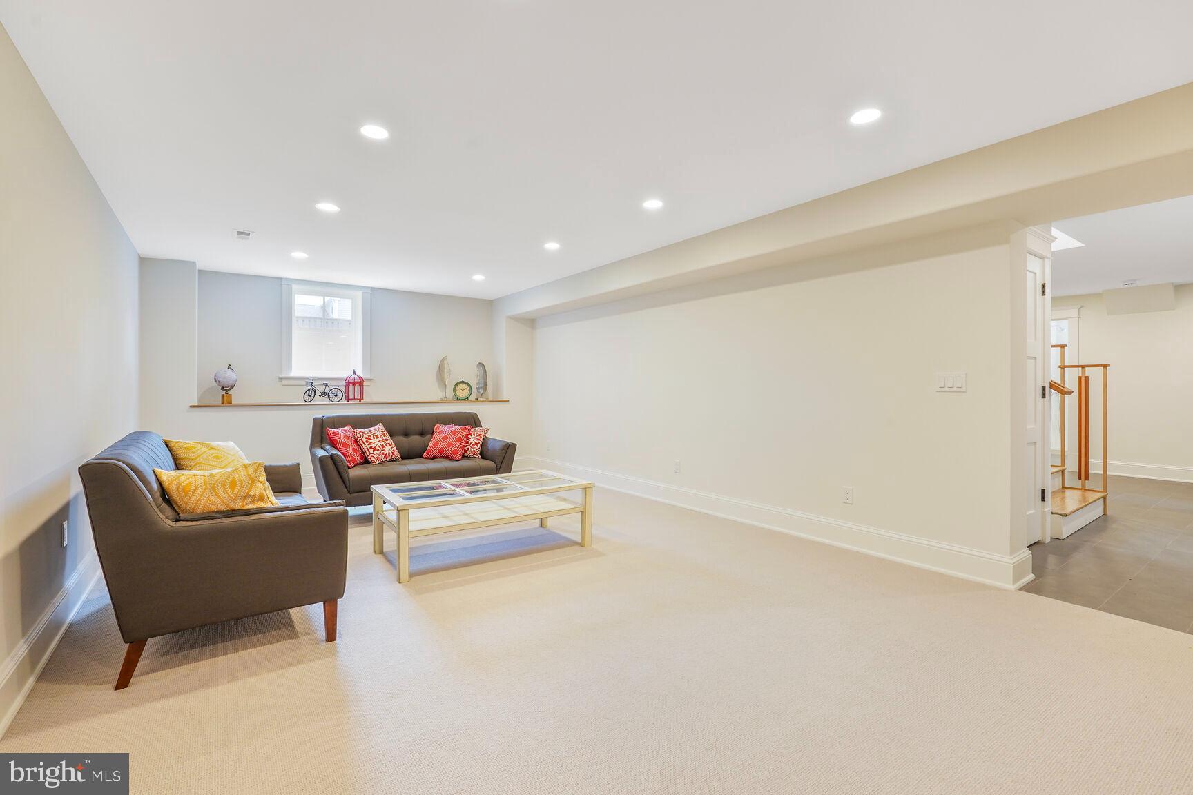 GEORGE WASHINGTON PARK - Residential