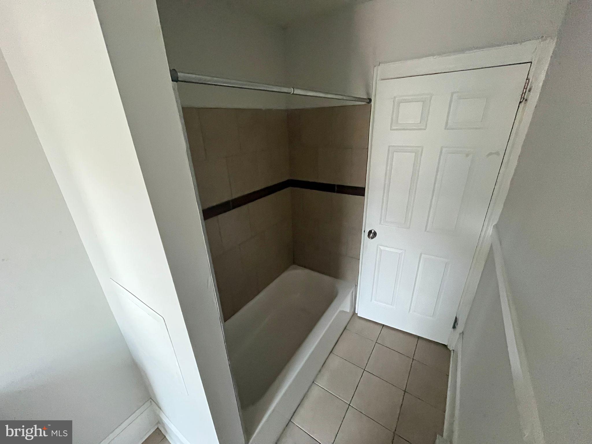 GERMANTOWN (WEST) - Residential Lease