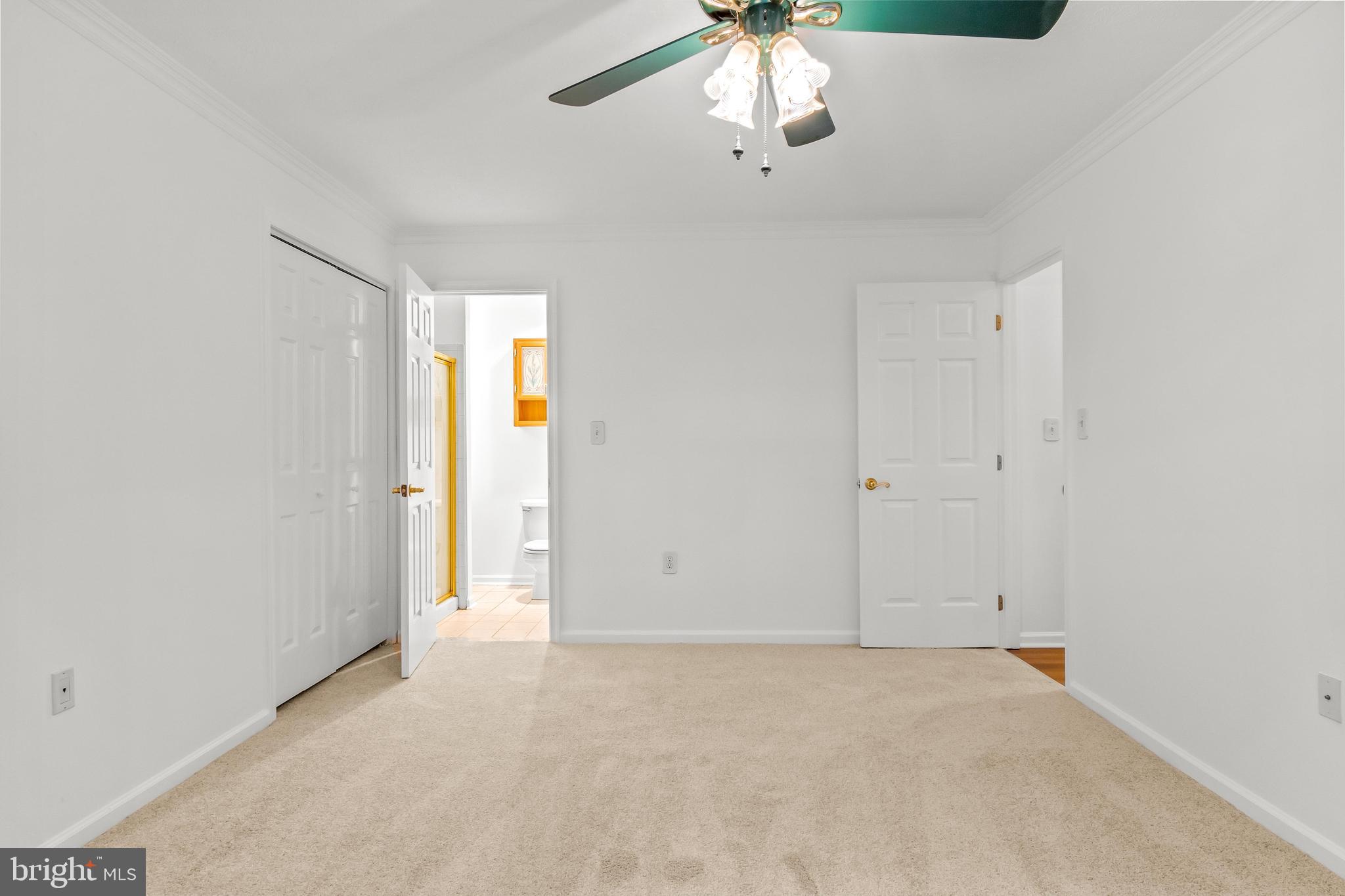 RIVERSIDE PARK - Residential