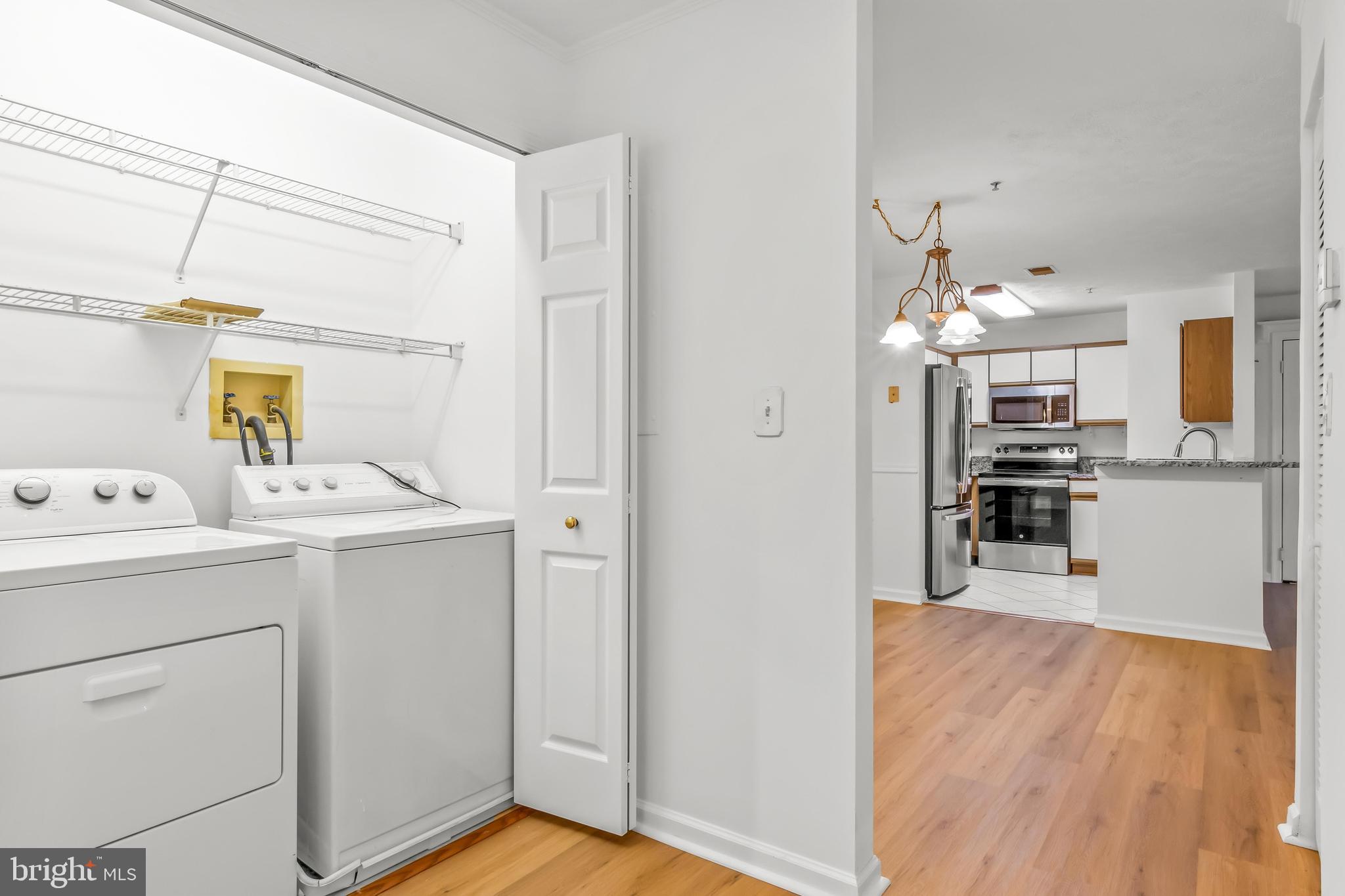 RIVERSIDE PARK - Residential