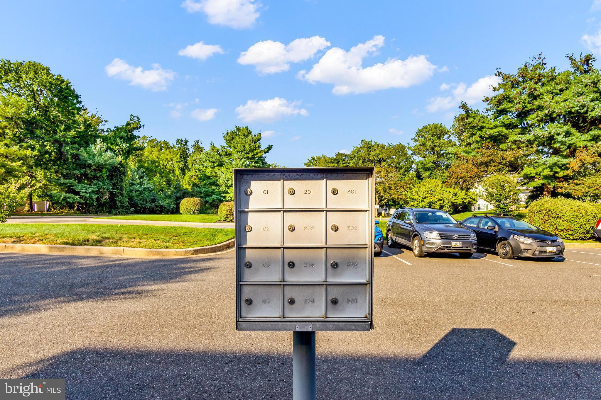 RIVERSIDE PARK - Residential