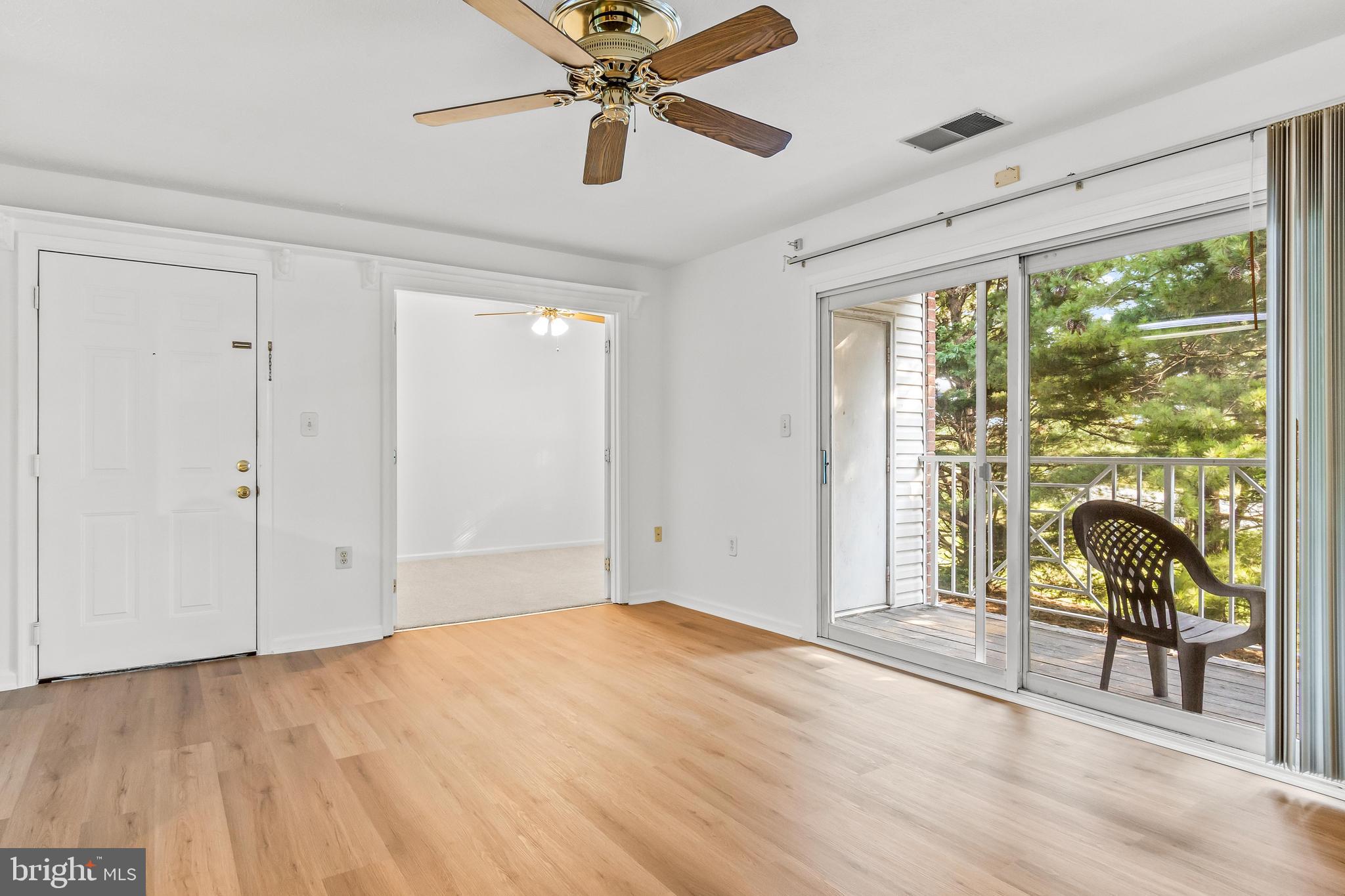 RIVERSIDE PARK - Residential