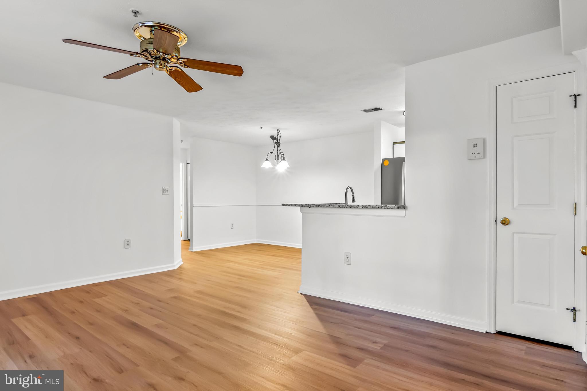 RIVERSIDE PARK - Residential