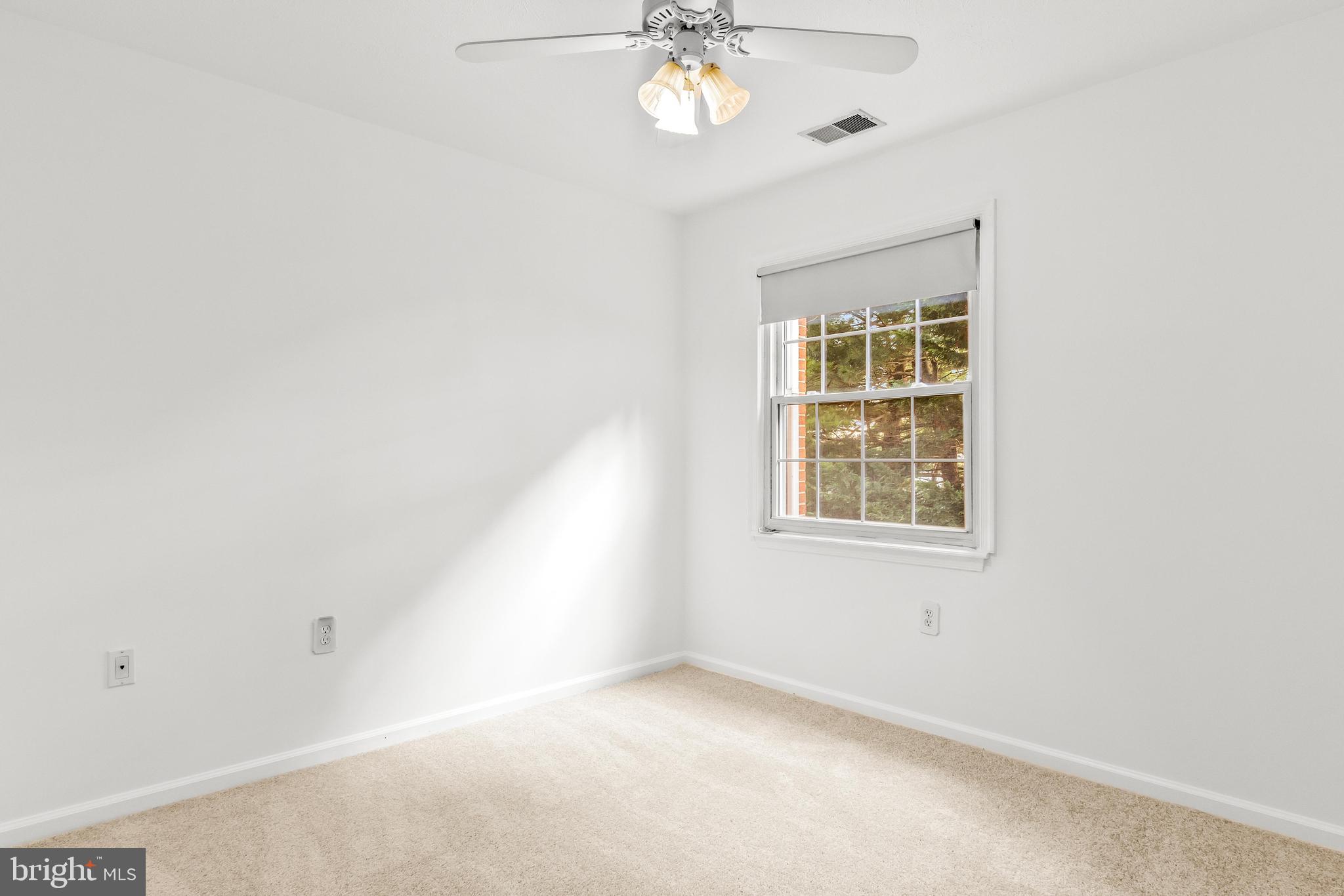 RIVERSIDE PARK - Residential