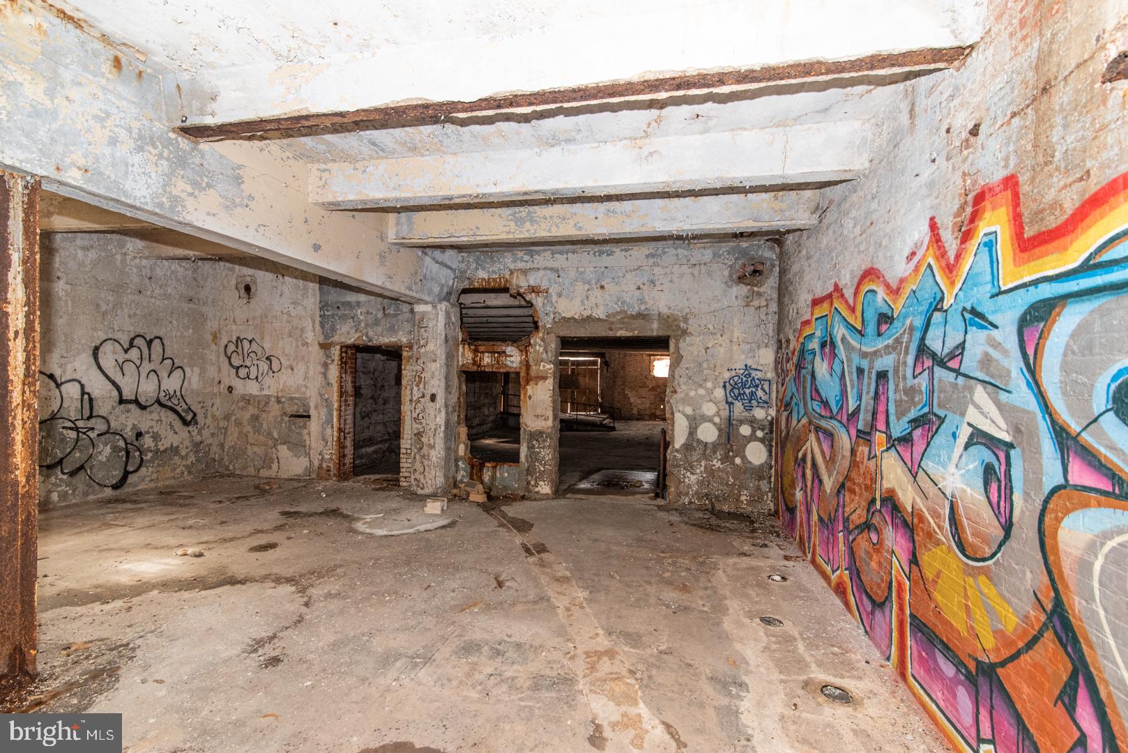 FRANKLINTOWN ROAD - Commercial Sale