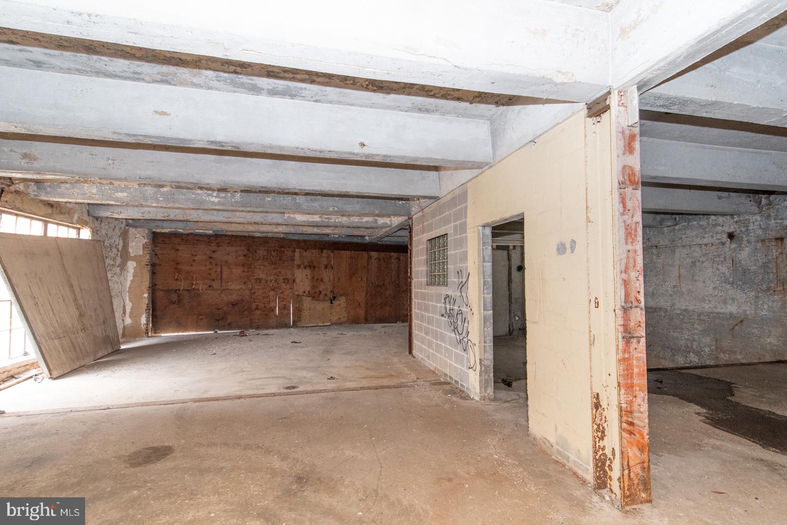 FRANKLINTOWN ROAD - Commercial Sale