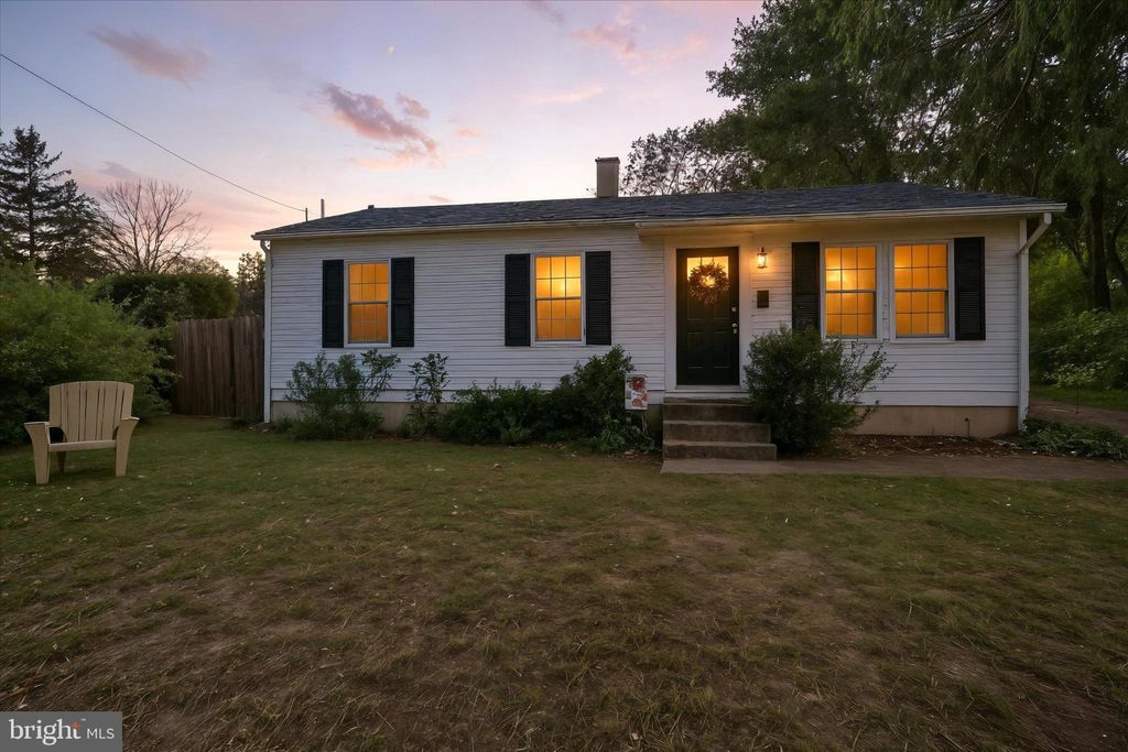 Photo of 5180 Camp Meeting Rd, CENTER VALLEY, PA 18034 (MLS # PALH2013556)