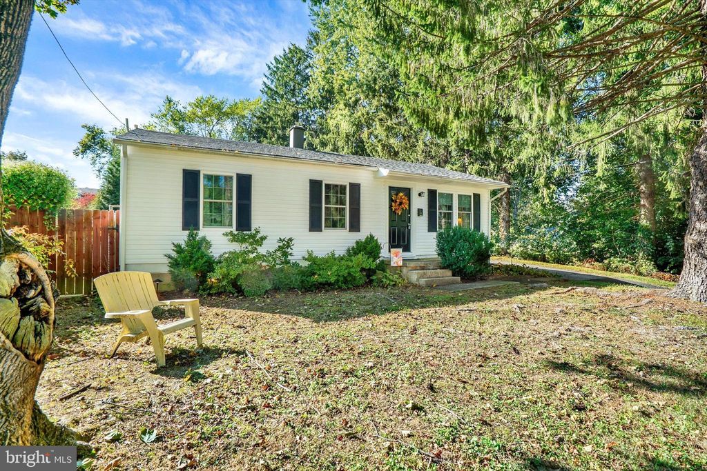 Photo of 5180 Camp Meeting Rd, CENTER VALLEY, PA 18034 (MLS # PALH2013556)