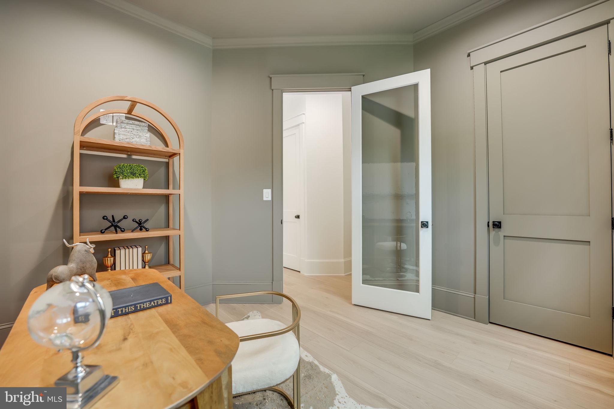 ADDISON HEIGHTS - Residential