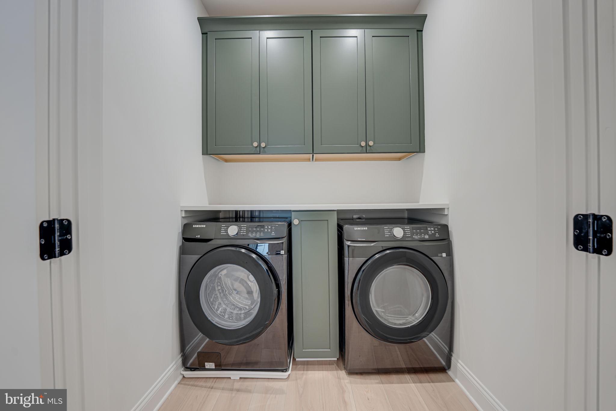 ADDISON HEIGHTS - Residential