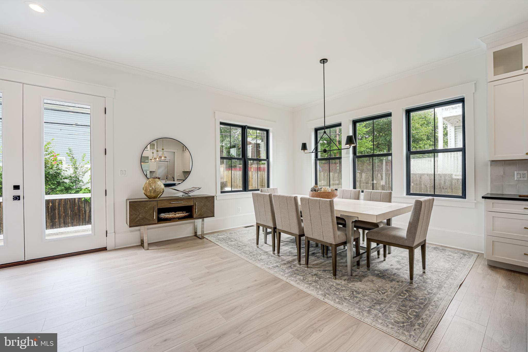 ADDISON HEIGHTS - Residential