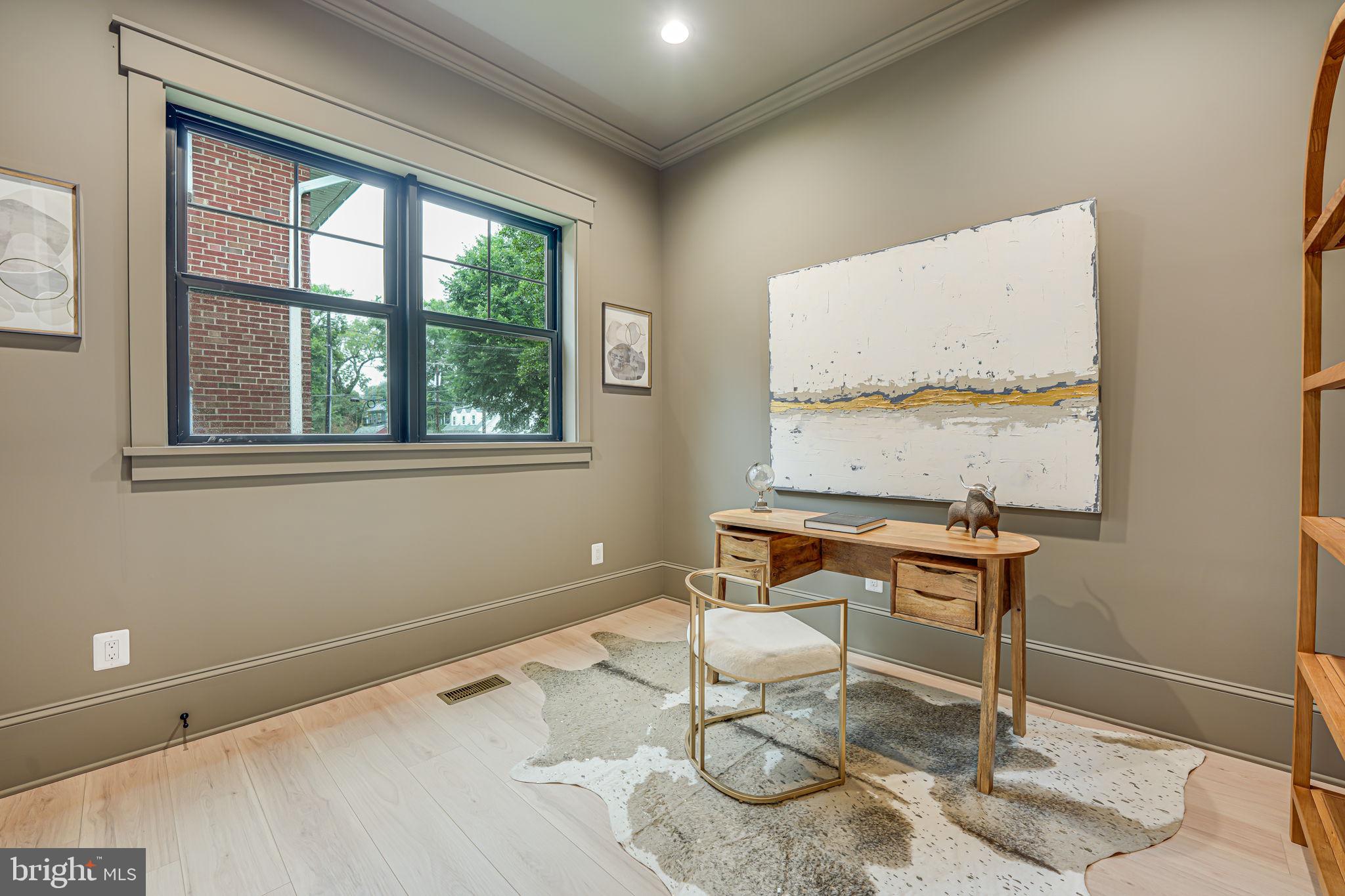 ADDISON HEIGHTS - Residential